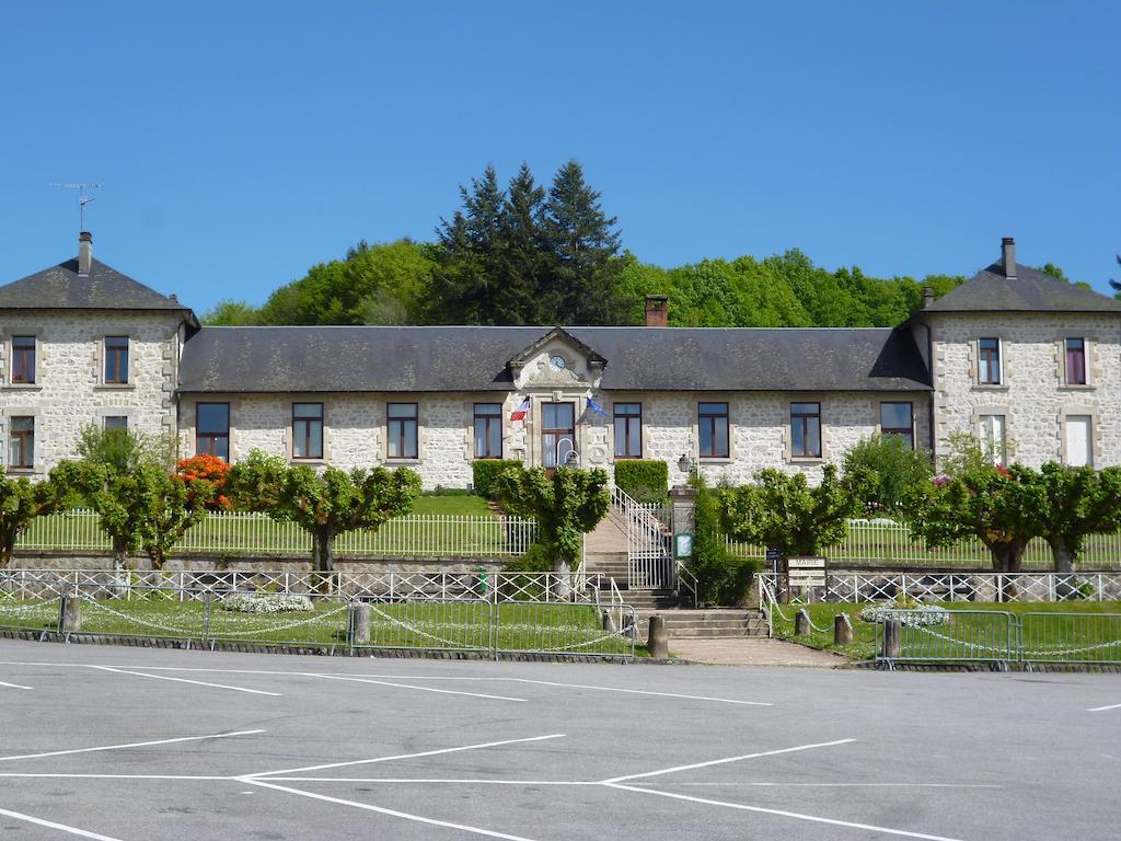 Chambres d'Hôtes L'Hirondelle du Lac Peyrat-le-Château Extérieur photo