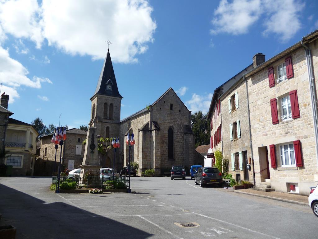 Chambres d'Hôtes L'Hirondelle du Lac Peyrat-le-Château Extérieur photo